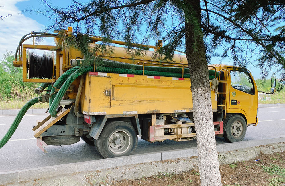 283板仓清洗抽粪车